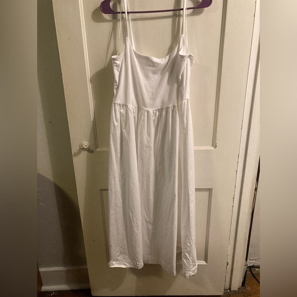White Old Navy dress Midi